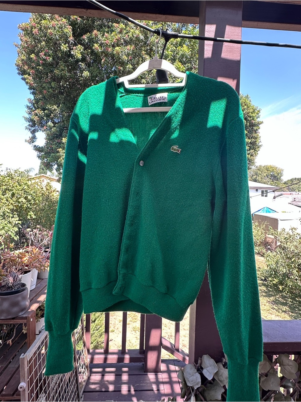 Lacoste Men's Green Cotton V-Neck Cardigan - Picture 11 of 11